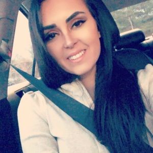 Meet your Posher, Michaela